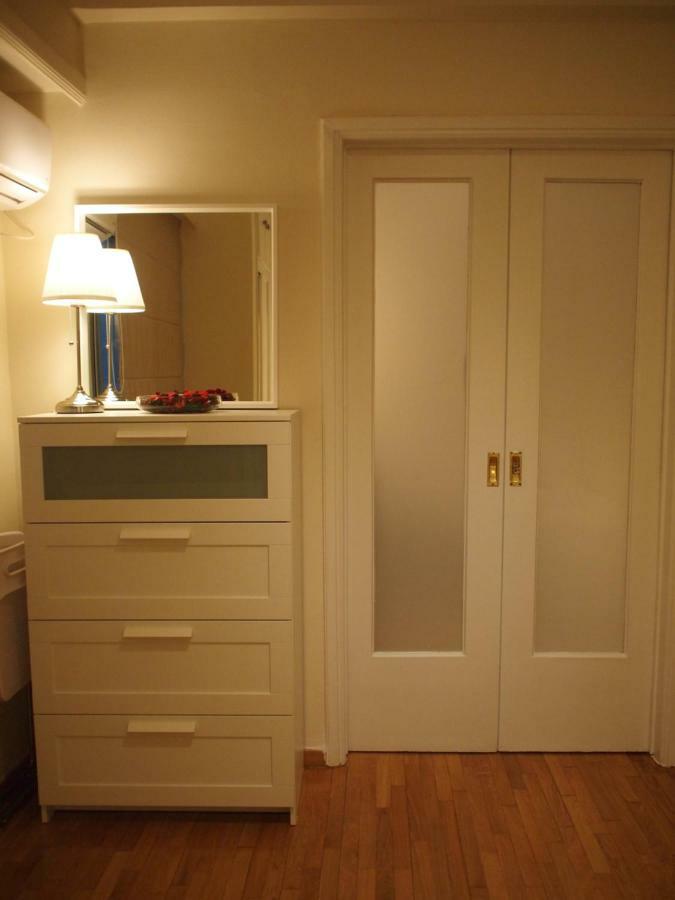 Cosy Flat Posh Quartier Kolonaki Atenas Exterior foto