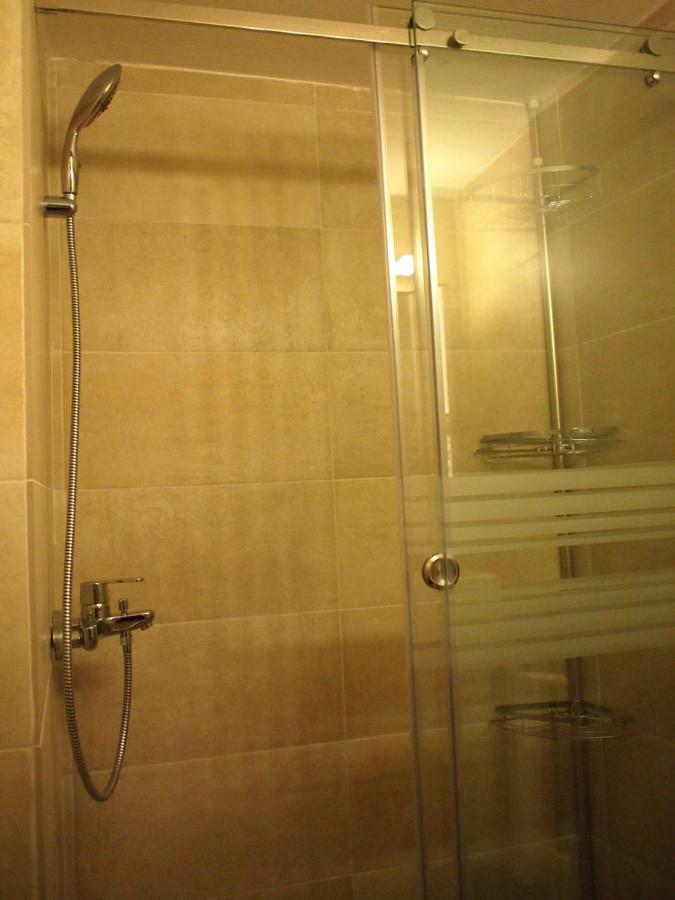 Cosy Flat Posh Quartier Kolonaki Atenas Exterior foto