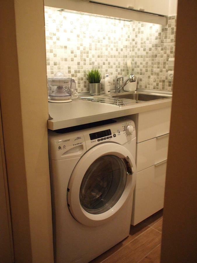 Cosy Flat Posh Quartier Kolonaki Atenas Exterior foto