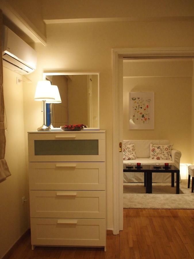 Cosy Flat Posh Quartier Kolonaki Atenas Exterior foto