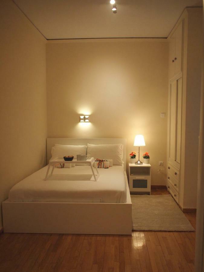Cosy Flat Posh Quartier Kolonaki Atenas Exterior foto