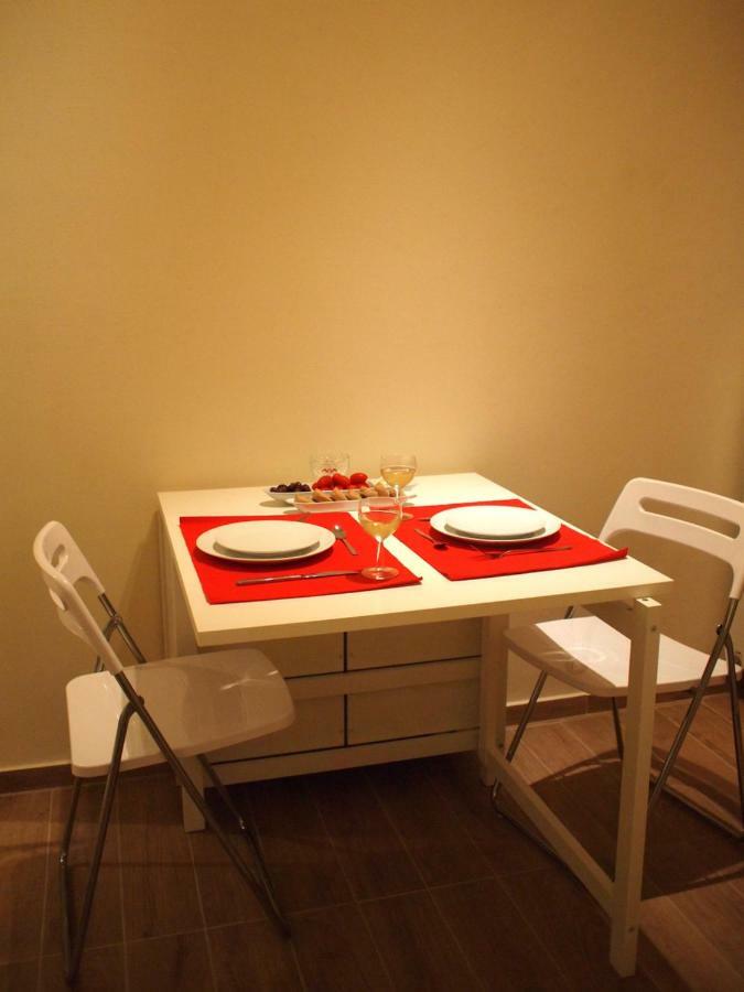 Cosy Flat Posh Quartier Kolonaki Atenas Exterior foto