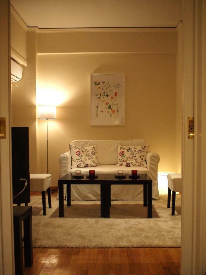 Cosy Flat Posh Quartier Kolonaki Atenas Exterior foto